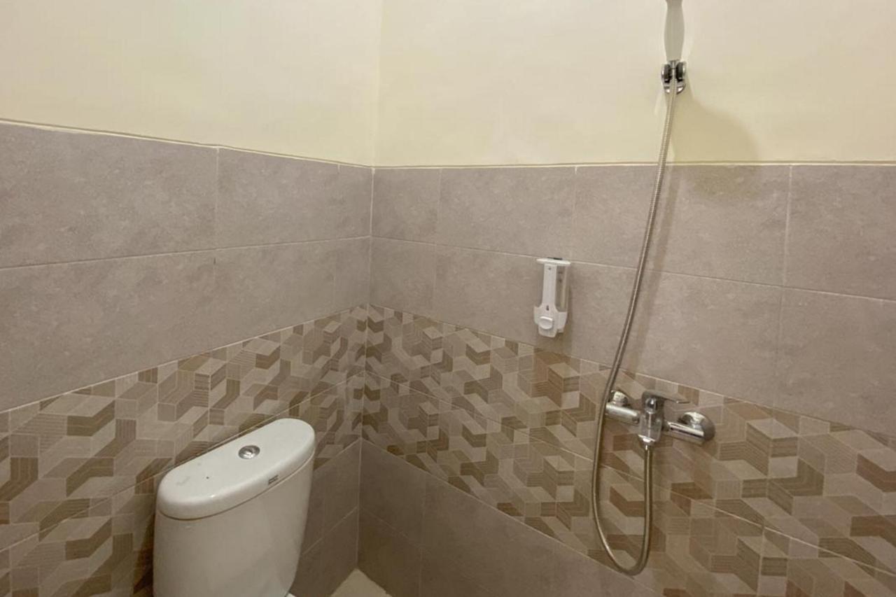 Nipa Guest House Near Universitas Widyagama Mitra Reddoorz Blimbing  외부 사진